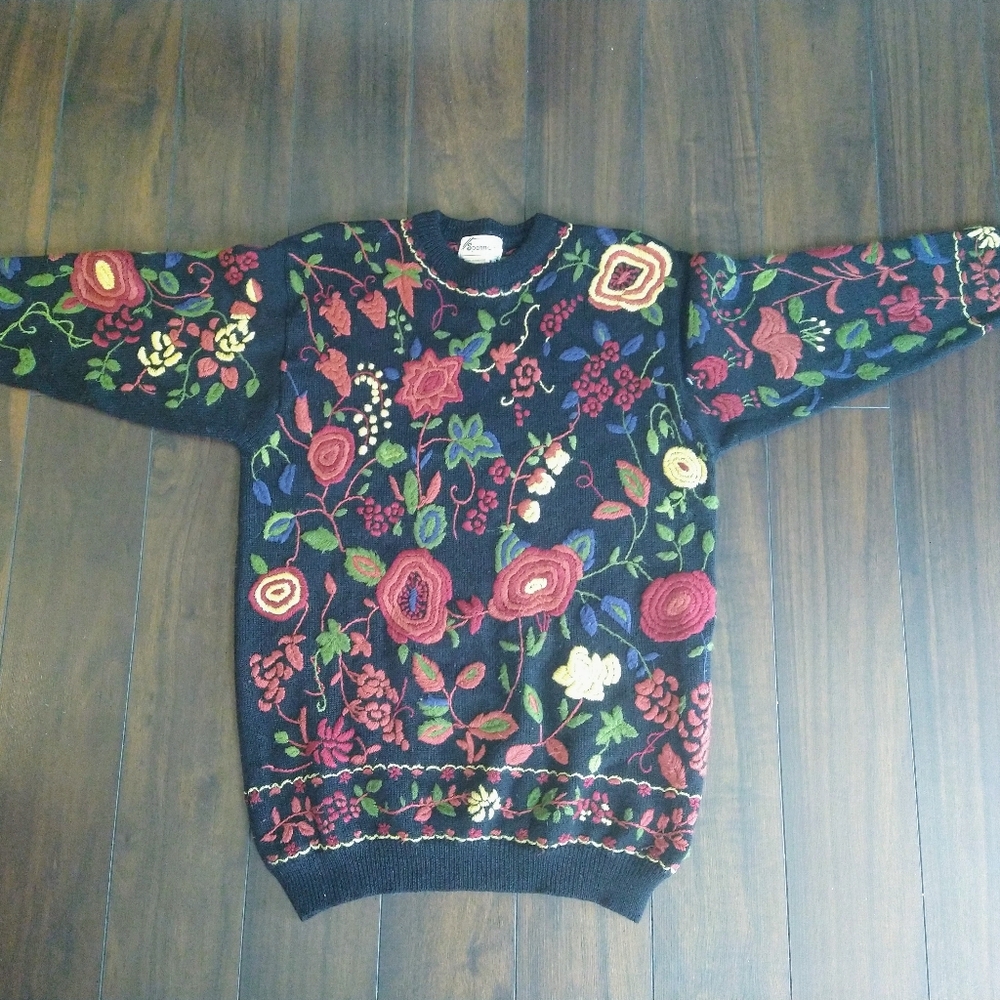 Floral Embroidered Black Sweater